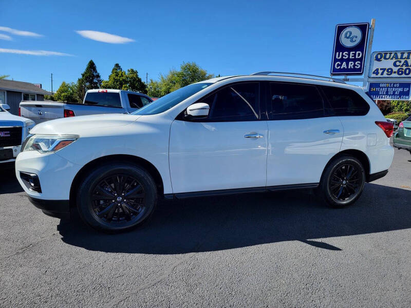 2017 Nissan Pathfinder SV