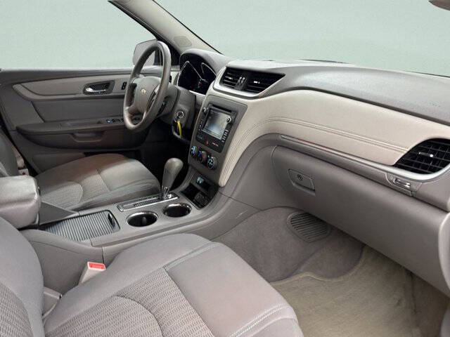 2017 Chevrolet Traverse LS