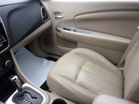 2012 Chrysler 200 Limited