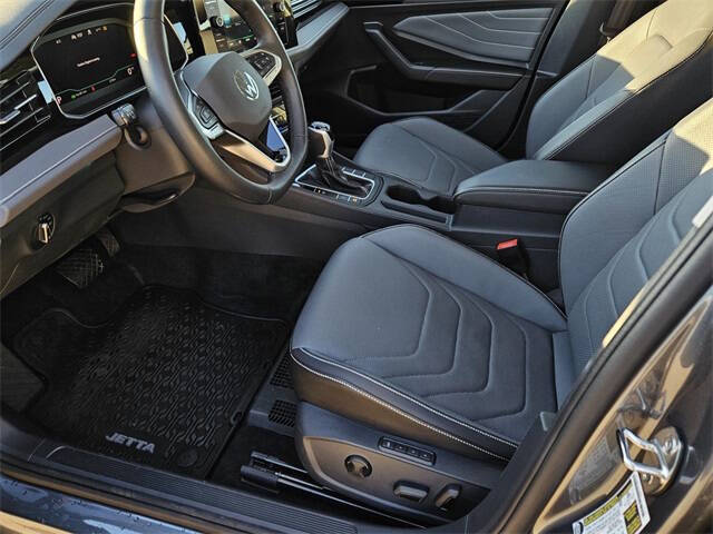 2025 Volkswagen Jetta SEL