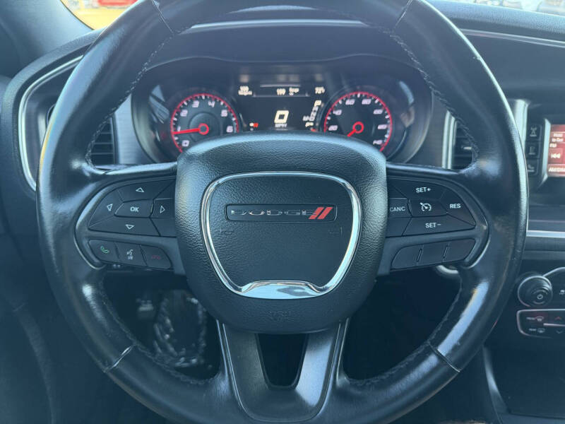 2017 Dodge Charger SE