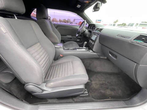 2013 Dodge Challenger SXT