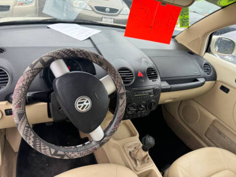 2009 Volkswagen New Beetle Base PZEV