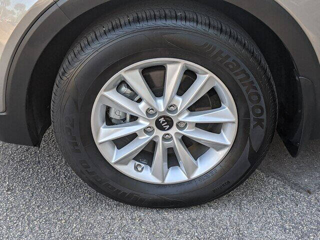 2019 Kia Sorento LX V6