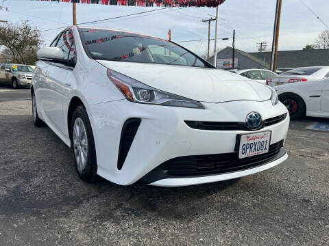 2019 Toyota Prius for sale at Tristar Motors in Bell CA