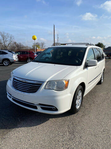 2012 Chrysler Town and Country for sale at Gator's Auto Sales in Garland TX