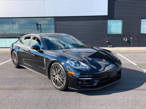 2023 Porsche Panamera 4 Platinum Edition