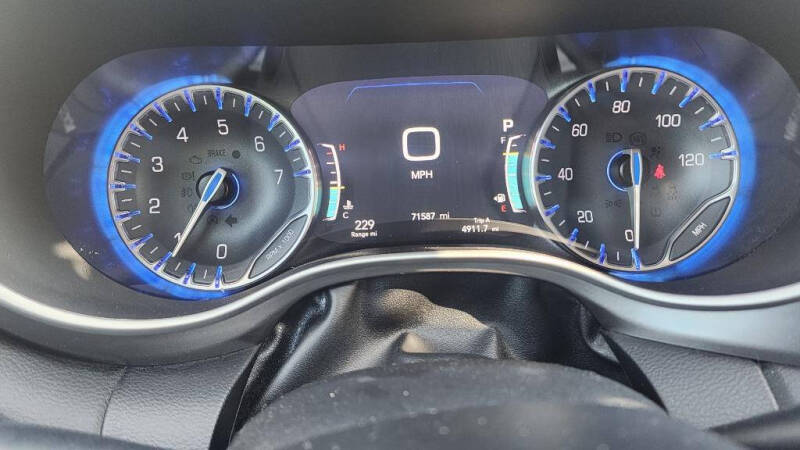 2022 Chrysler Pacifica Touring L