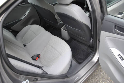 2017 Hyundai Accent SE