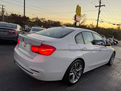 2018 BMW 3 Series 330i