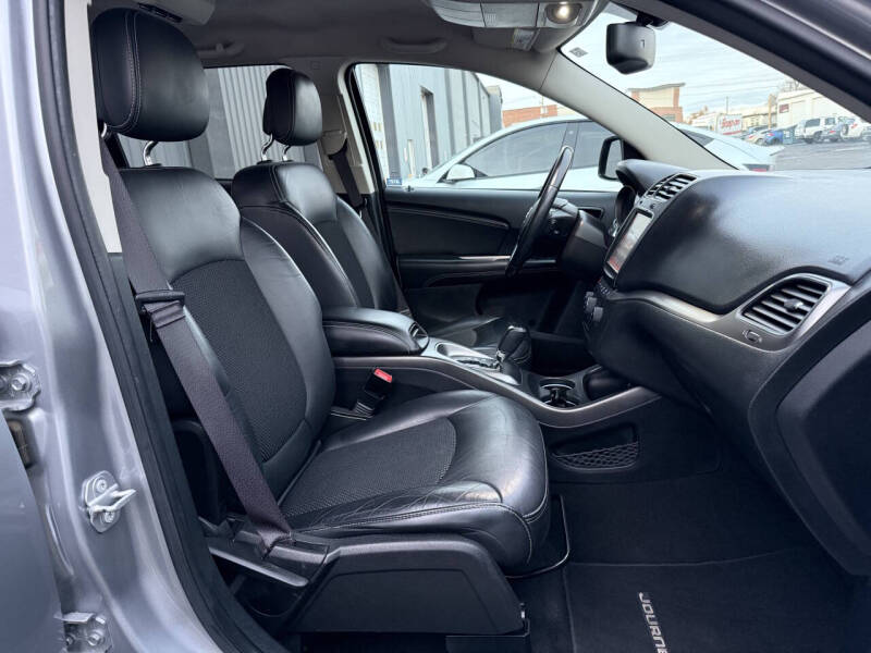 2017 Dodge Journey Crossroad Plus