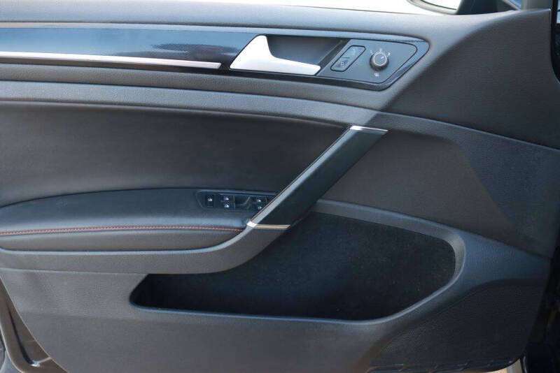 2016 Volkswagen Golf GTI