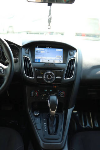 2017 Ford Focus SEL