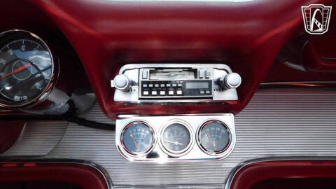 1962 Ford Thunderbird