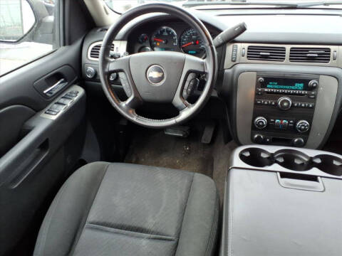 2010 Chevrolet Suburban LS