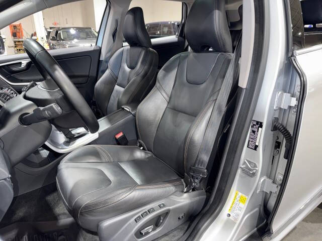 2017 Volvo XC60 T6 Dynamic