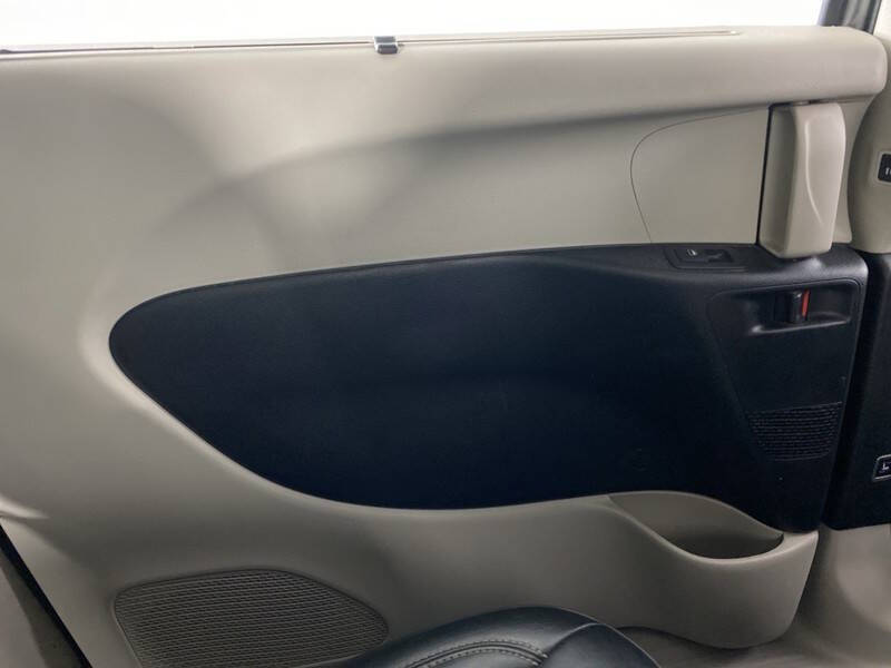 2020 Chrysler Voyager LXi