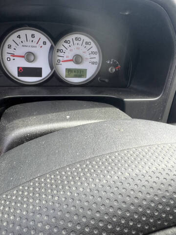 2005 Ford Escape XLS