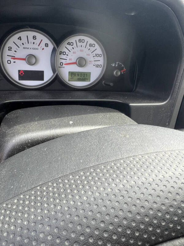 2005 Ford Escape XLS