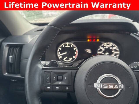 2024 Nissan Pathfinder SL