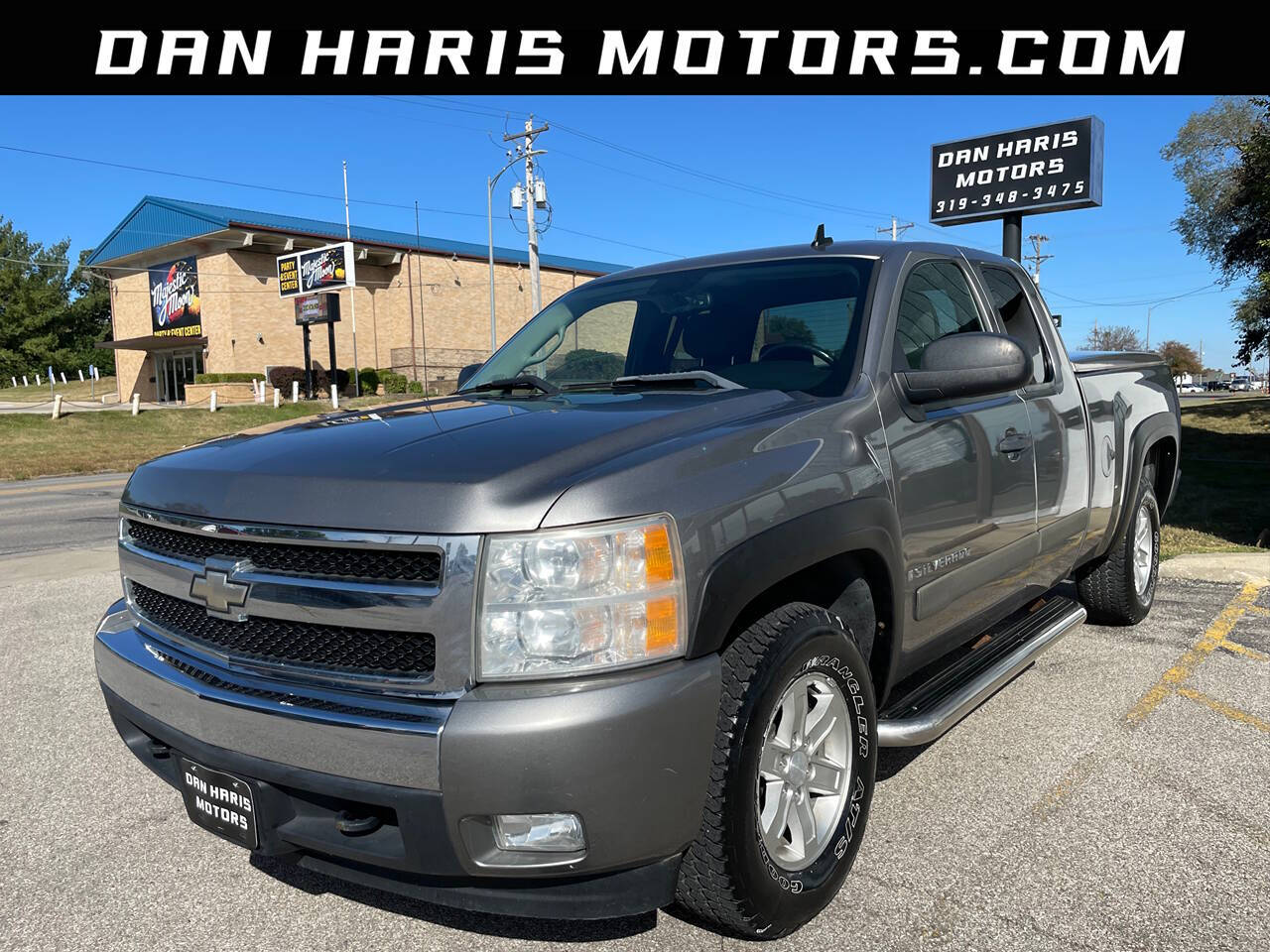 2007 Chevrolet Silverado 1500 for sale at Dan Haris Motors in Waterloo, IA