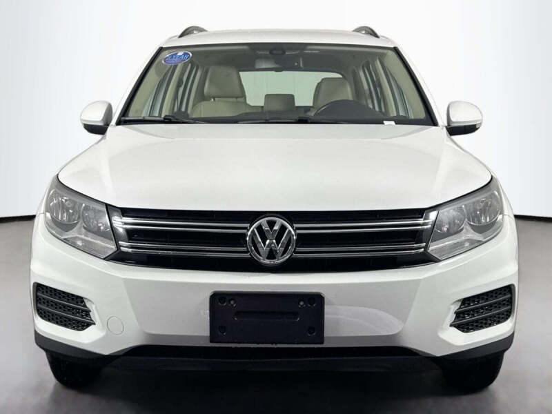 2017 Volkswagen Tiguan 2.0T Limited S 4Motion