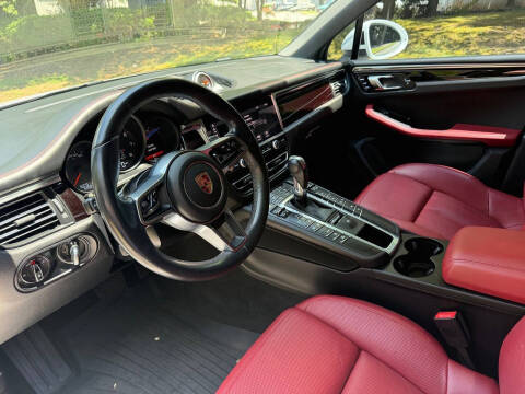 2019 Porsche Macan S