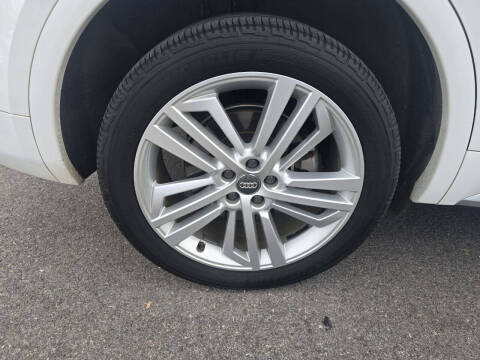 2019 Audi Q5 quattro Prestige 45 TFSI