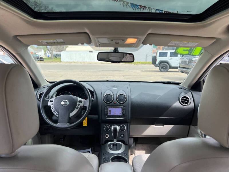 2013 Nissan Rogue SV w/SL Package
