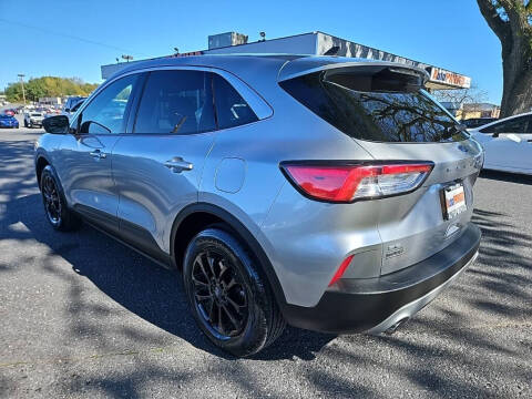 2022 Ford Escape SE