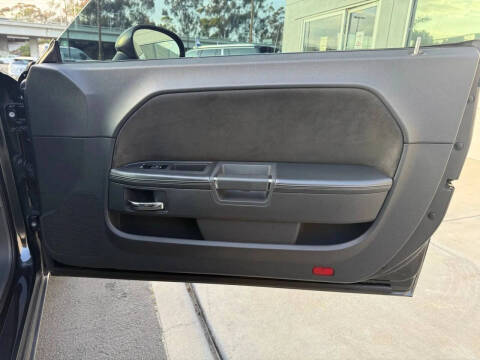 2010 Dodge Challenger SRT8