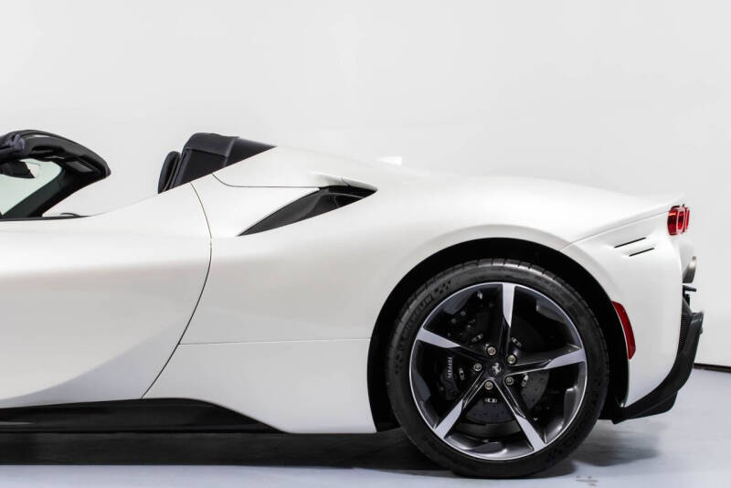 2024 Ferrari SF90 Spider