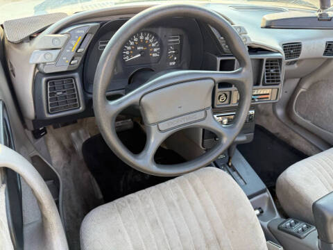 1994 Pontiac Sunbird LE