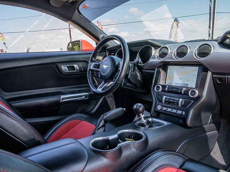 2020 Ford Mustang