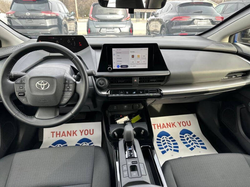 2025 Toyota Prius LE