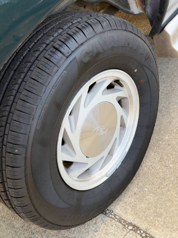 2000 Ford E-Series E-150