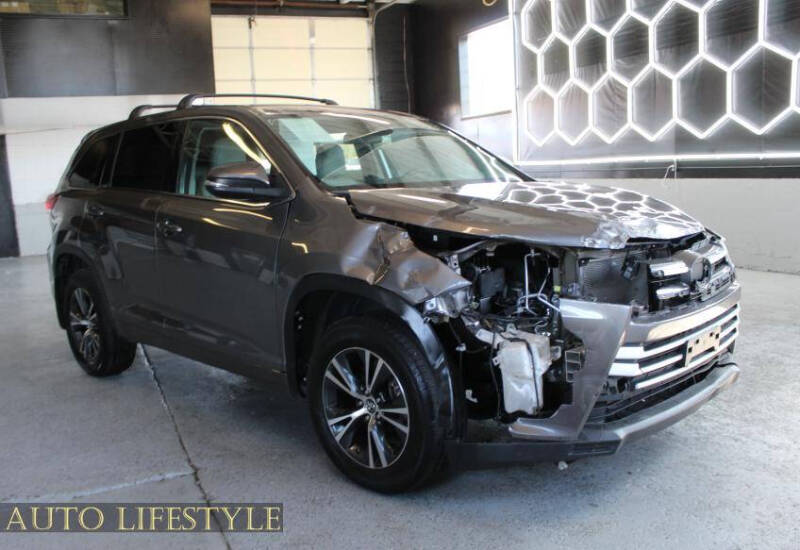 2018 Toyota Highlander LE