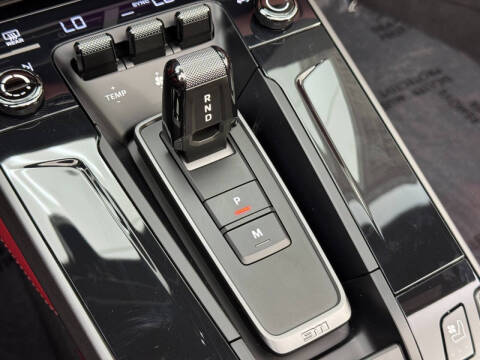 2025 Porsche 911 Carrera