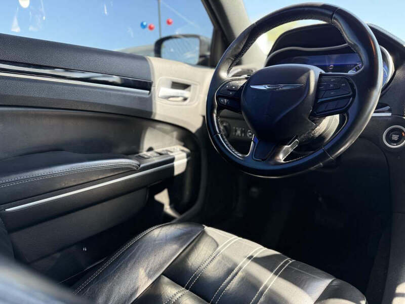 2021 Chrysler 300 S V6