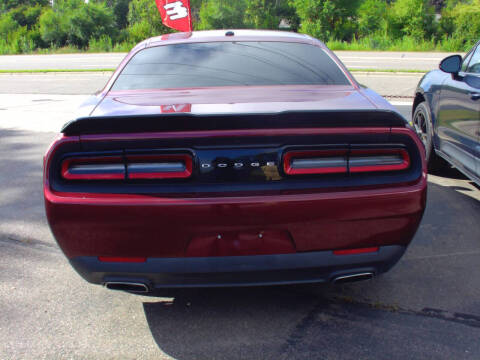 2017 Dodge Challenger SXT Plus