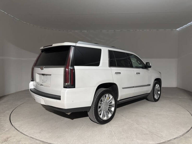 2018 Cadillac Escalade Platinum