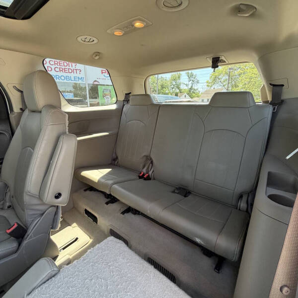 2016 GMC Acadia Denali