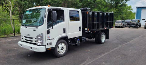 2022 Isuzu NRR