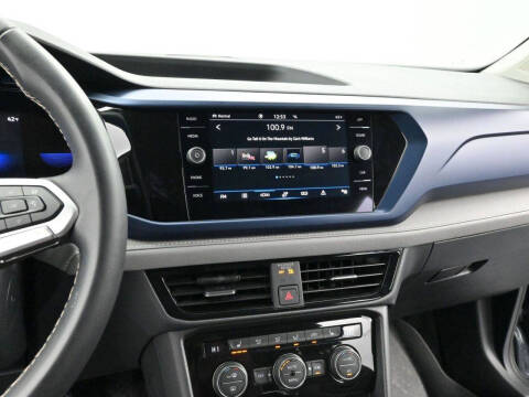 2024 Volkswagen Taos SE 4Motion