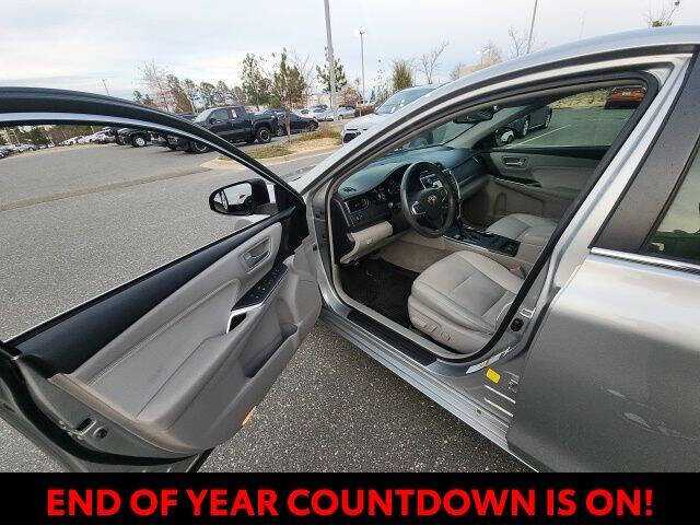 2017 Toyota Camry Hybrid XLE