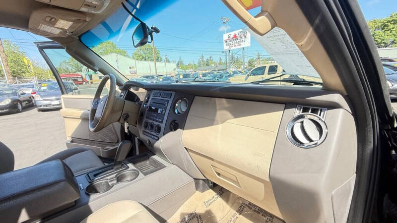 2011 Ford Expedition XLT