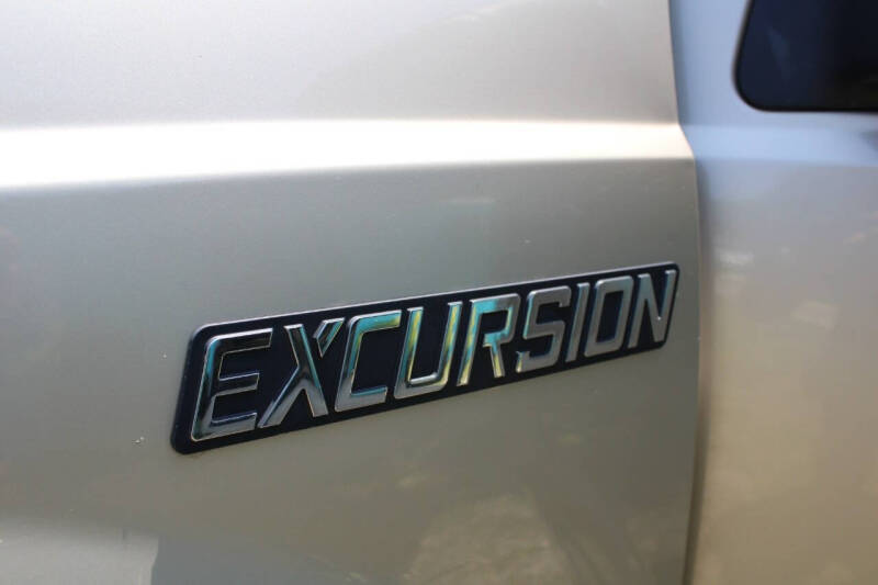 2005 Ford Excursion Limited