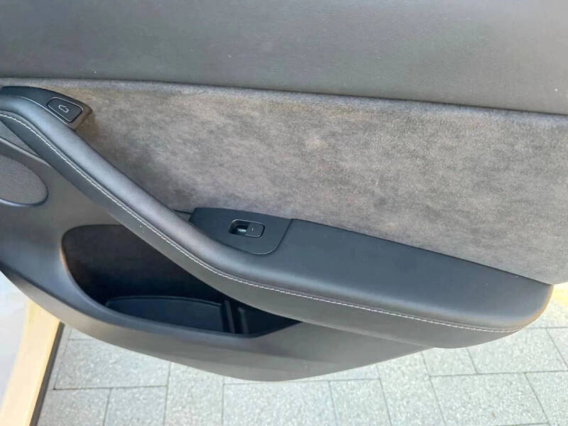 2021 Tesla Model Y Standard Range