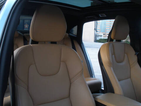 2018 Volvo S90 T5 Momentum