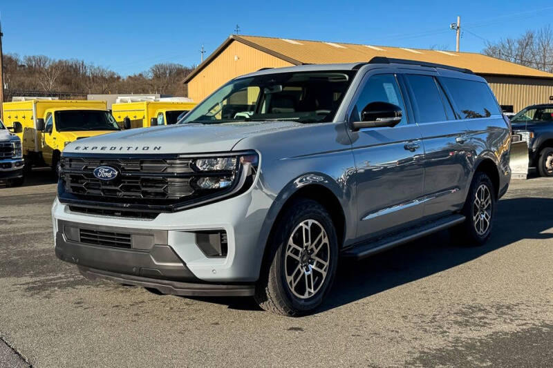 2026 Ford Expedition MAX Active